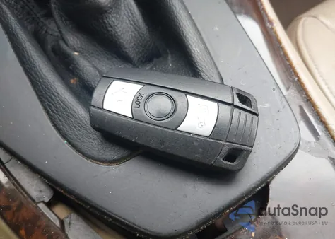 2006 BMW 325I из США, поврежденный, VIN WBAVB13566KX50526